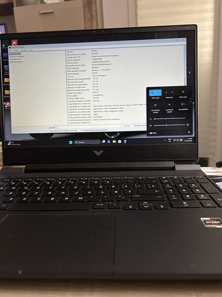 Se vinde laptop gaming + tot ce se vede in poze!